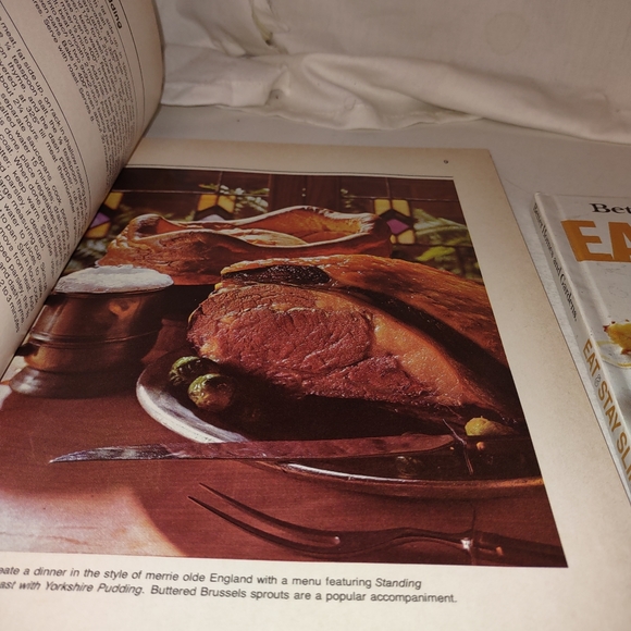 2 Better Homes and Gardens Cookbooks :Eat & Stay Slim, All-Time Favorite Beef Re - Picture 9 of 11